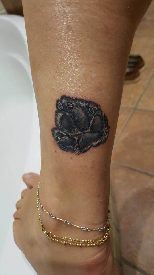 Tattoo Alicante - huella negra